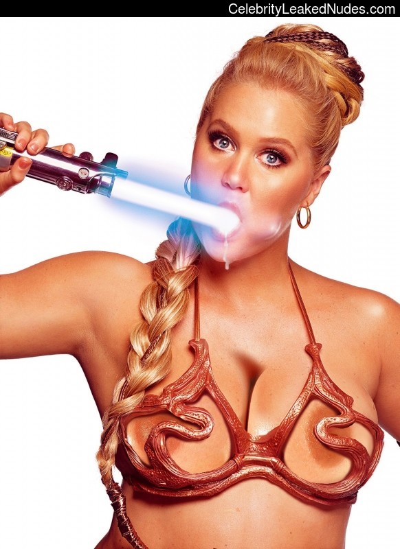 Amy-Schumer-naked-12