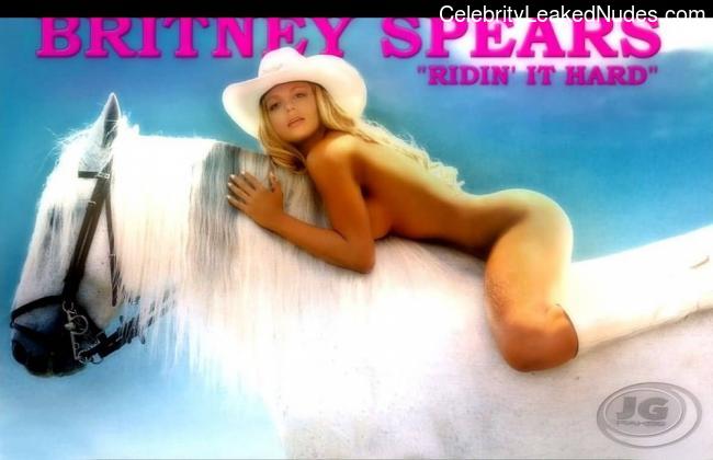 Britney-Spears-nude-celeb-pics-21