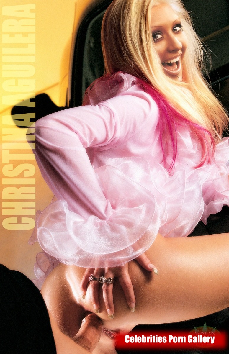 Christina-Aguilera-celeb-nudes-img-029