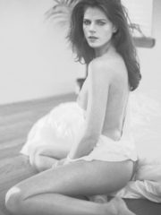 Rose Leslie Nude Celebrity Pictures image 1 