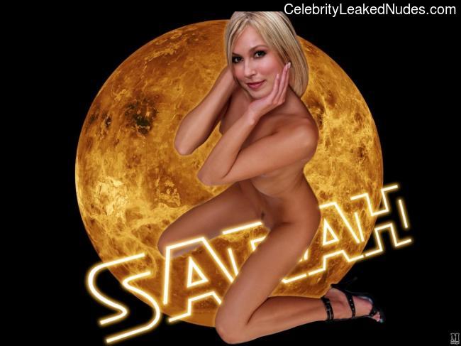 Sarah-Carter-nude-celebrity-pictures-22