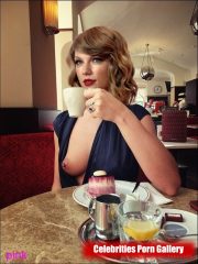 T Swift Naked Celebrity Pics image 22 