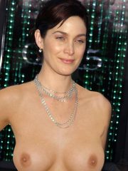 Carrie-Anne Moss Celebrity Leaked Nude Photos image 31 